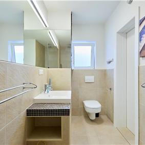 2 bedroom villa with pool, Orasac near Dubrovnik, sleeps 4
